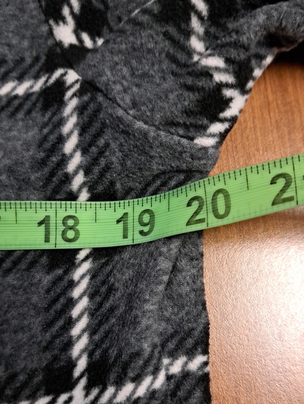 Cuddl Duds Black and White Windowpane Long-Sleeve Top - Picture 7 of 7